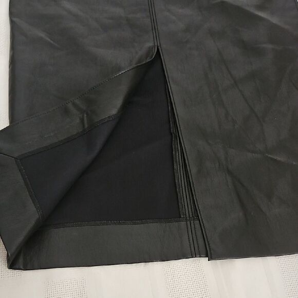 Babaton Black Midi Pencil Skirt with Slit - Picture 14 of 16